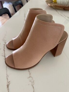Steve Madden Nectar Perp Toe size 9